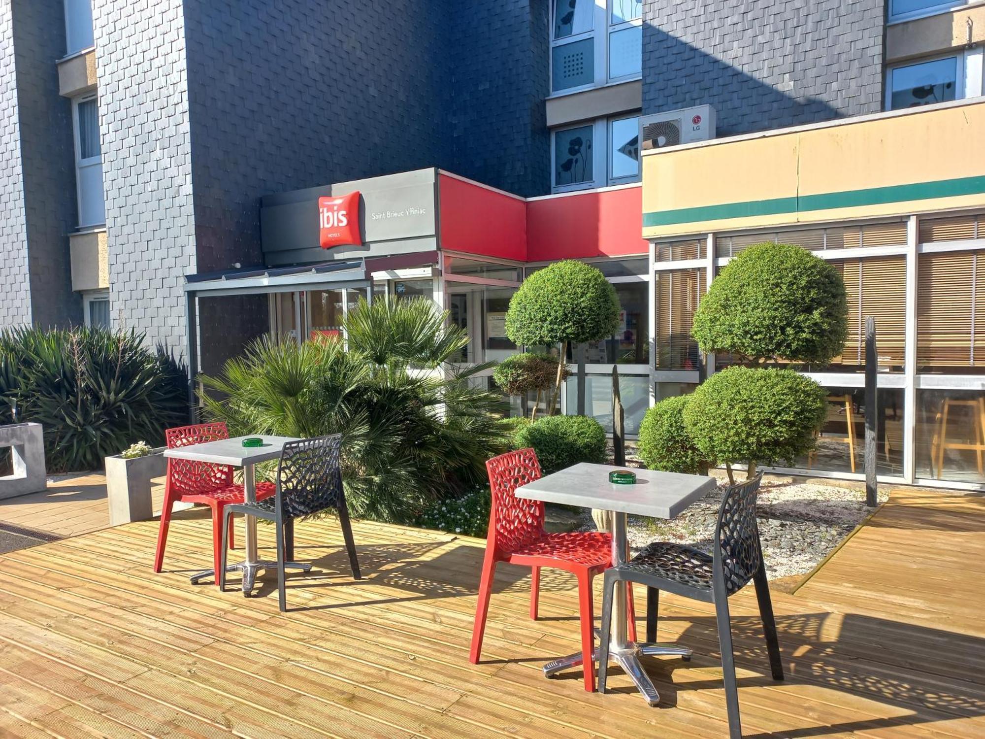 Hotel Ibis Saint Brieuc Yffiniac Exterior foto